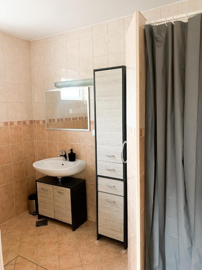 Lovely Basement Rental Bled Exterior foto
